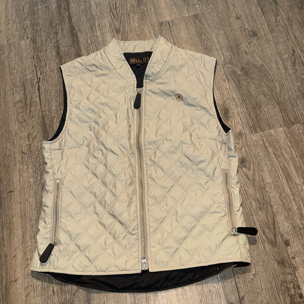 ARIAT QUILTED FUNCTIONAL VEST (M)